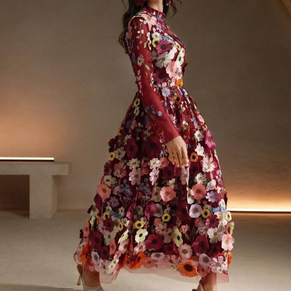NWT 🆕 Burgundy Floral Appliqué Long Sleeve Cocktail Formal Dress